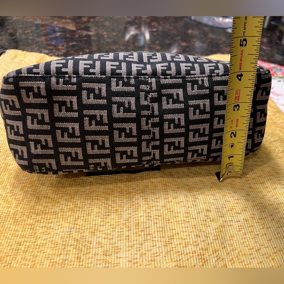 Vintage Fendi Zucca Shoulder Bag - Picture 8 of 11